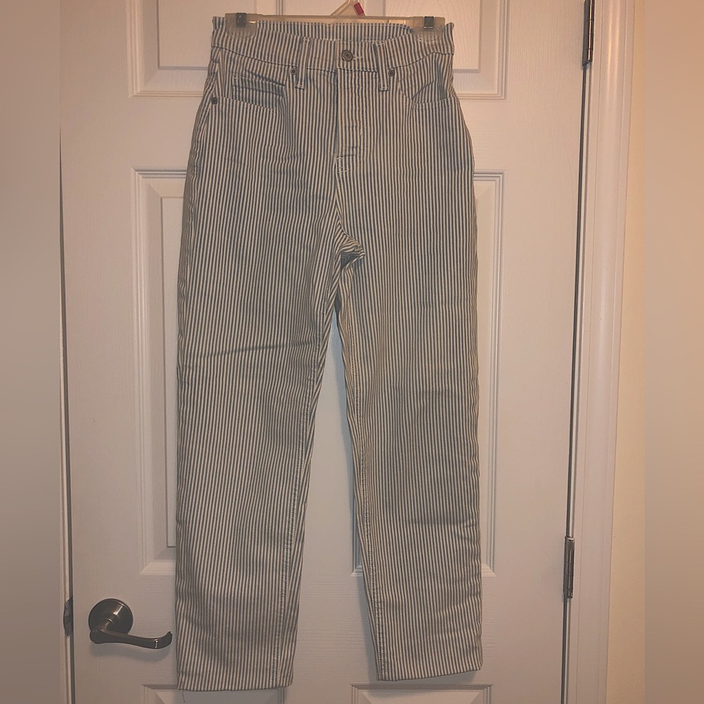 Old Navy size 0 blue and white pinstripe high rise straight jeans